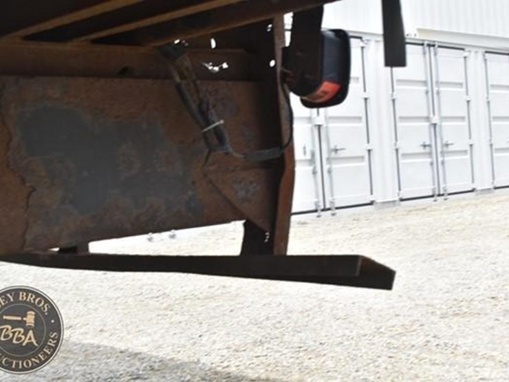 2008-kenworth-t300-image-28