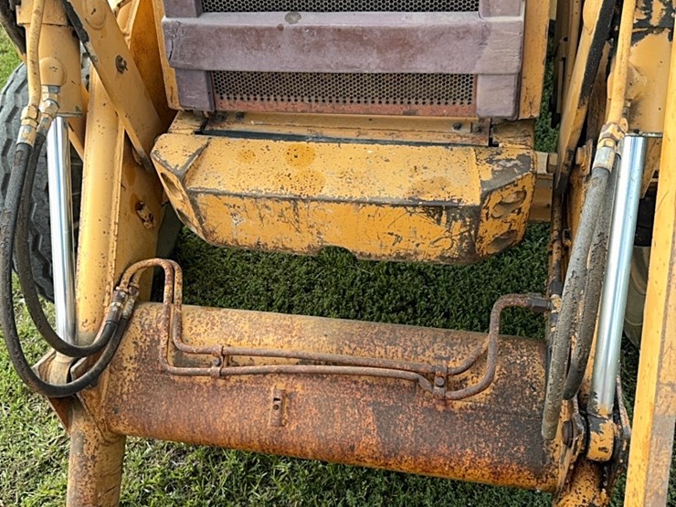 case-backhoe-image-11