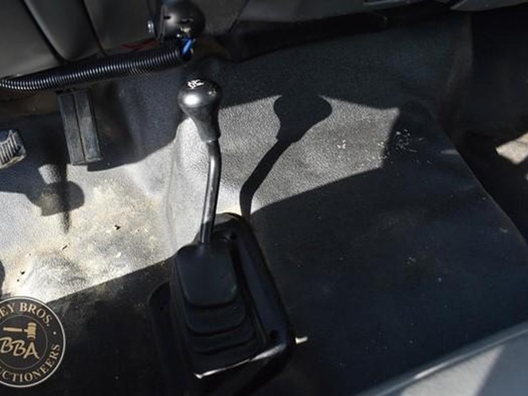 2003-ford-f550-image-43