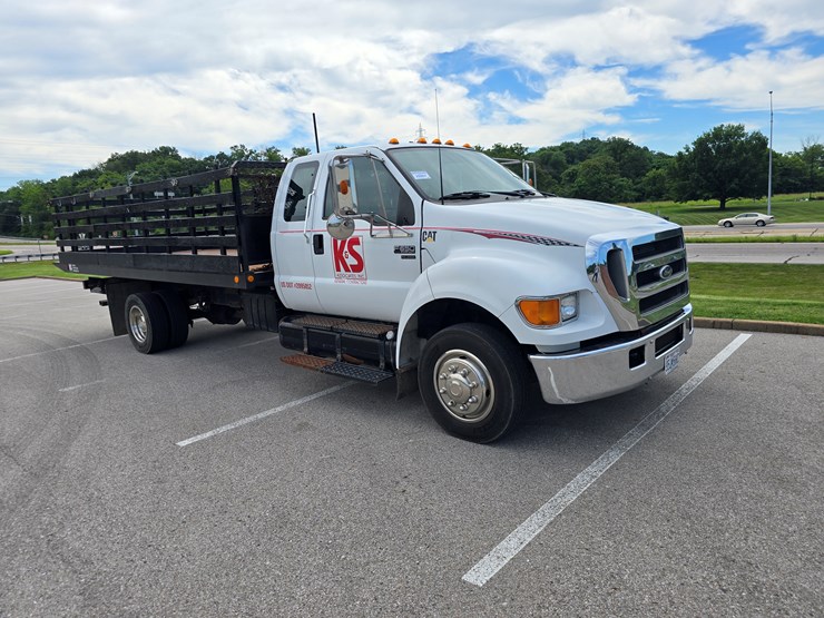 2004-ford-f650-image-43
