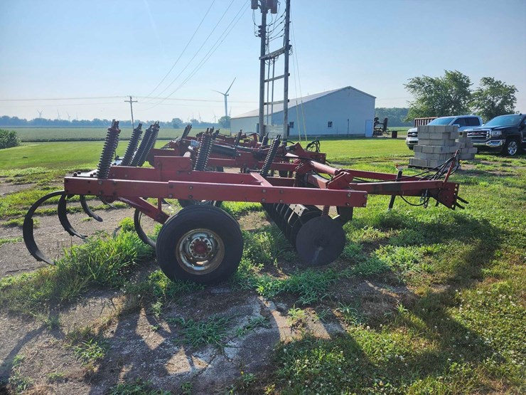 case-ih-6500-image-11