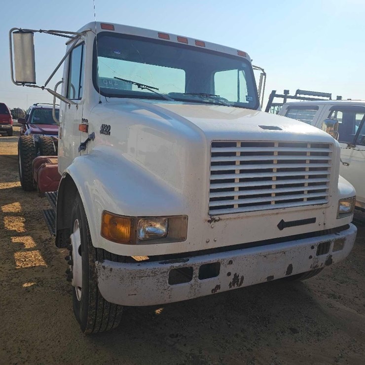 1997 INTERNATIONAL 4700