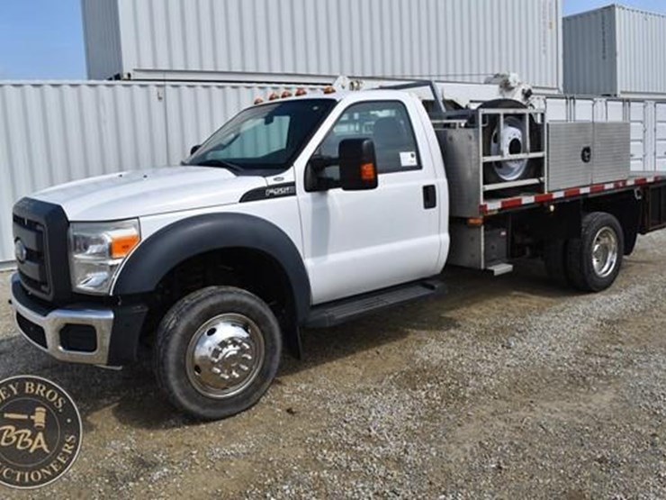 2013-ford-f550-image-60