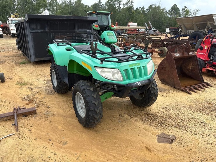 130---2009-artic-cat-550-fuel-injected-4-wheeler-image-1