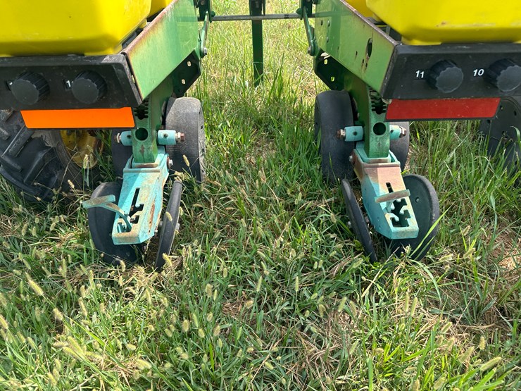 john-deere-30-image-9