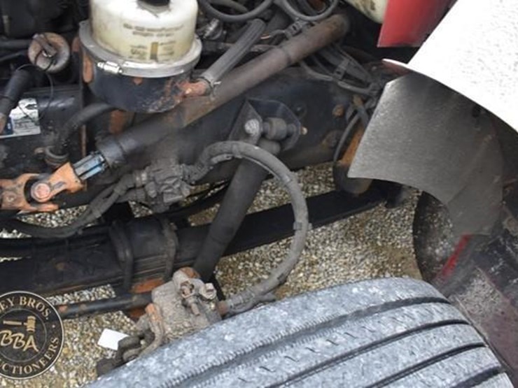 2008-kenworth-t300-image-60