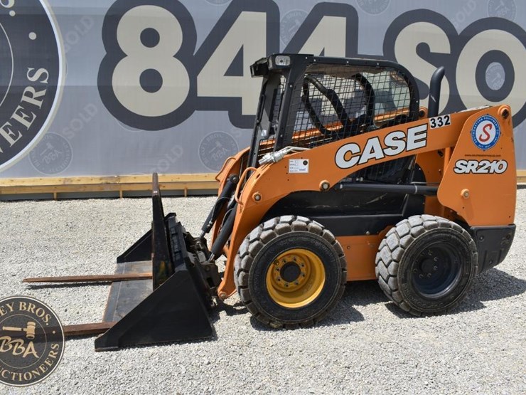 2019-case-sr210-image-6