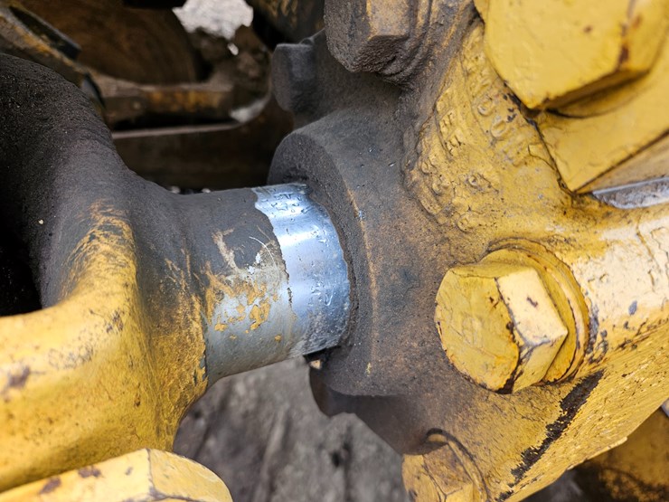 1984-caterpillar-973-image-56