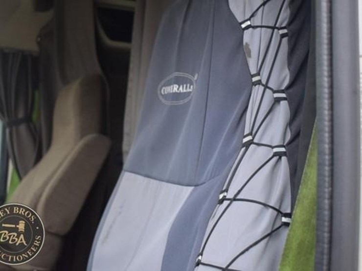 2014-volvo-vnl64t670-image-63