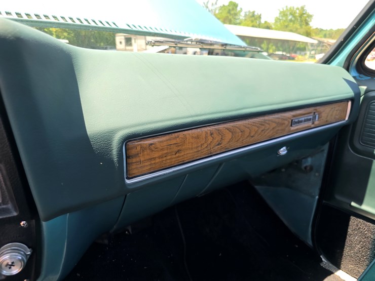 1977-chevrolet-custom-deluxe-image-67