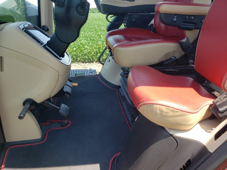 2021-case-ih-magnum-310-image-19