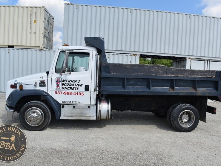 1999-freightliner-fl60-image-4