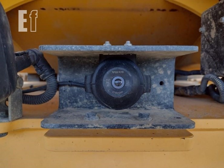 2013-volvo-a40f-image-48