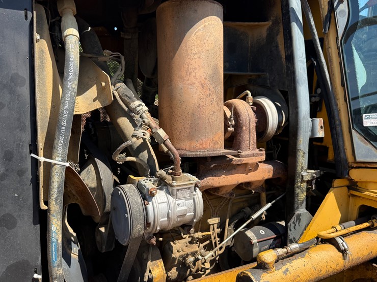 deere-650h-image-9