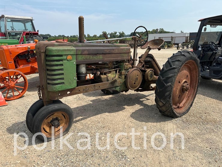john-deere-b-image-1