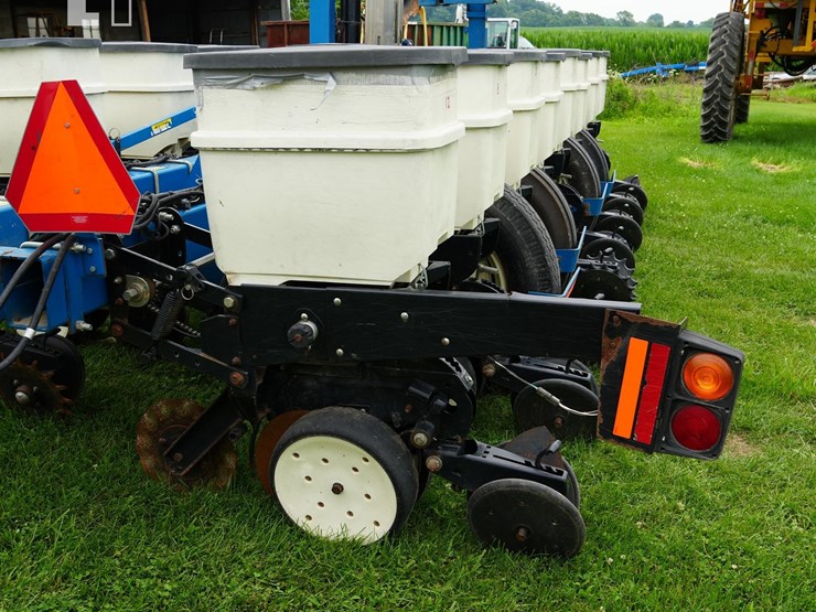 kinze-3500-image-22