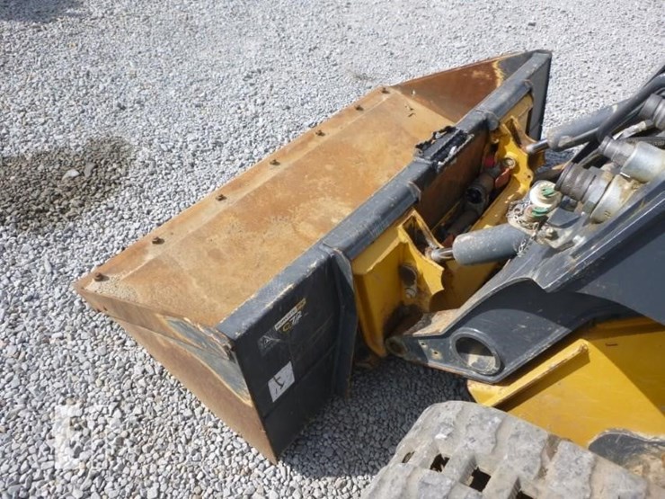 2023-deere-325g-image-17