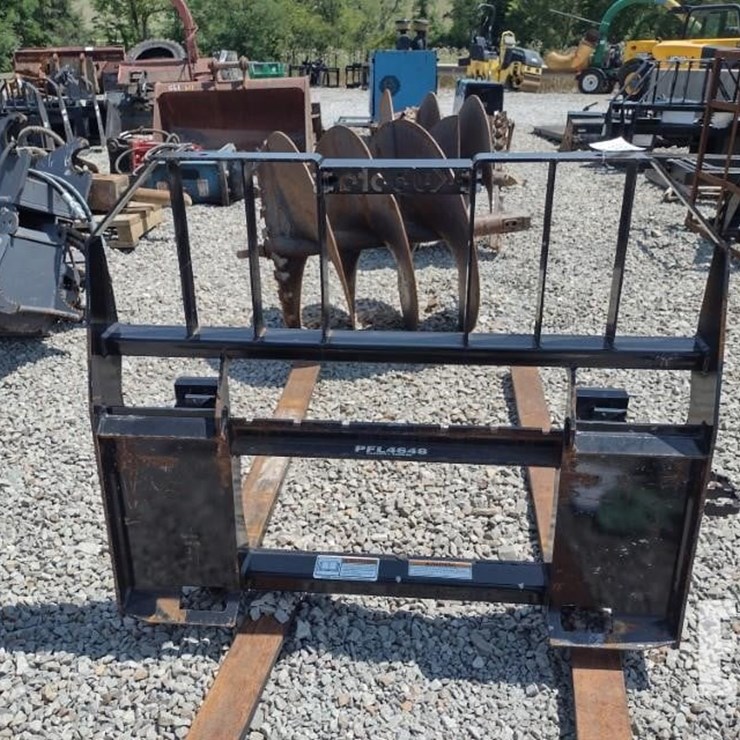 KUBOTA PFL4648 FORKS