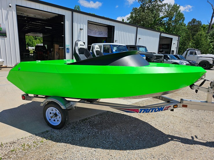 #18971-•-10'-jet-boat-image-21