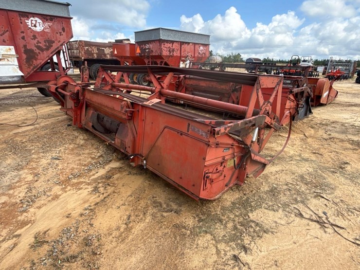 massey-ferguson-12-image-4