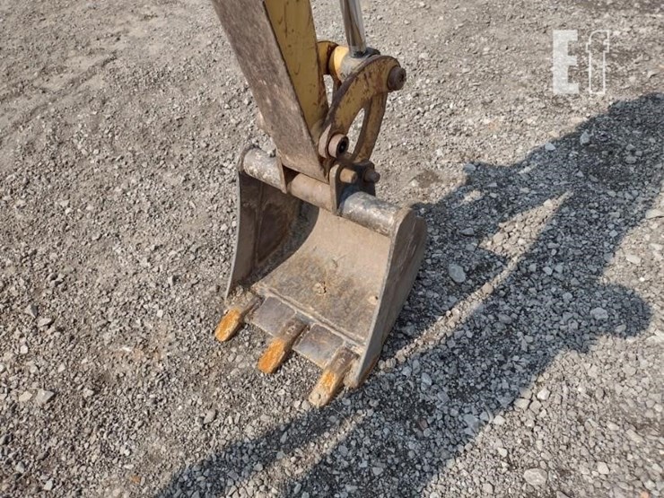 2012-caterpillar-300.9d-image-16
