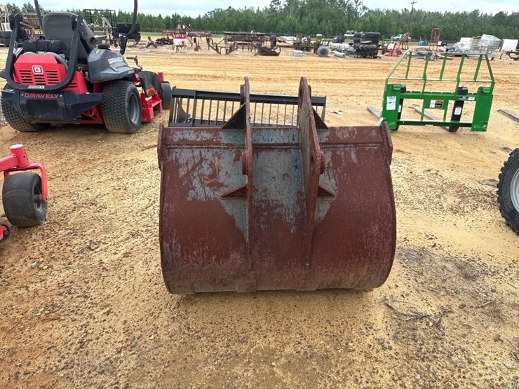 133---d.e.-36"-excavator-bucket-image-5