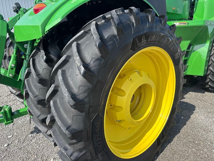 2022-john-deere-9r-390-image-30