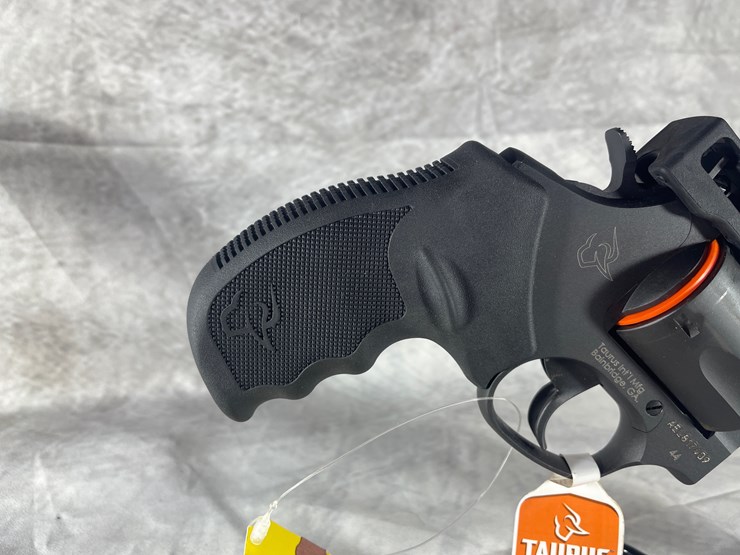 #4380-•-taurus-m44-44-rem-mag-revolver,-sn:-ael81709-image-6