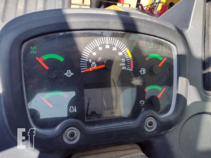 2019-caterpillar-tl1055d-image-7