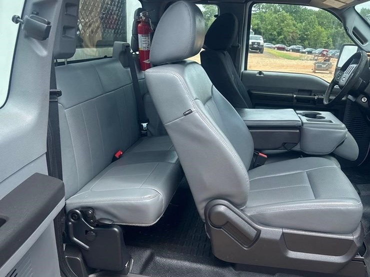 2015-ford-f350-image-18