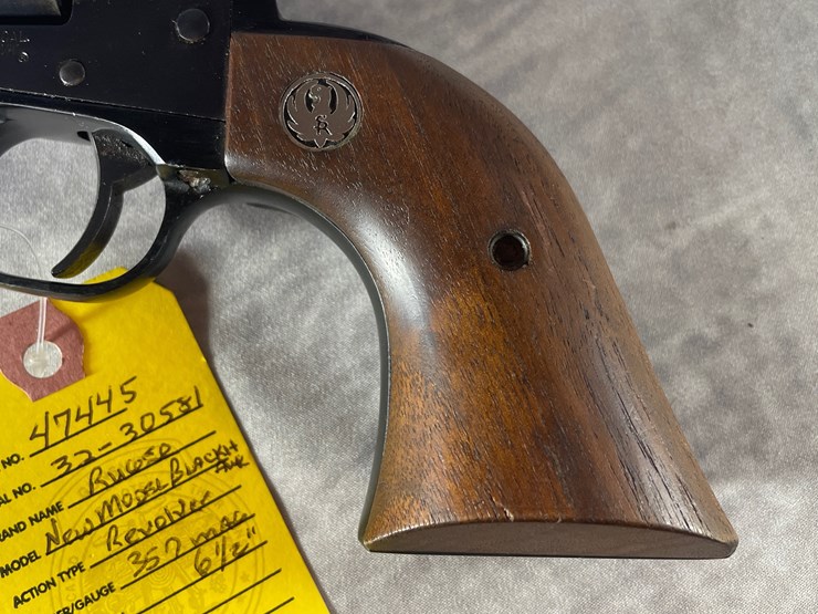 #4405-•-ruger-black-hawk-357-mag-revolver,-sn:-32-30581-image-16