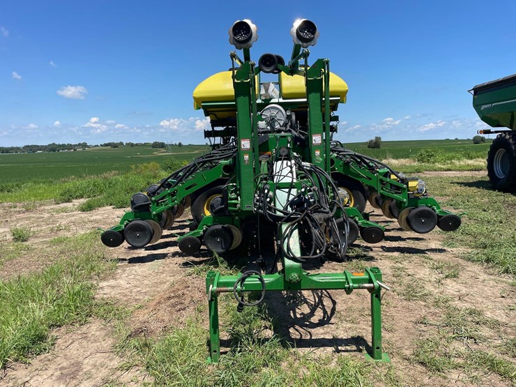 2012-john-deere-1790-image-106