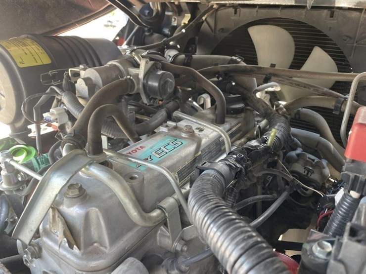 2019-toyota-8fgu30-image-8