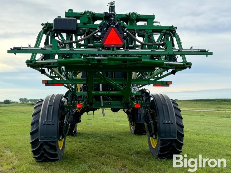 2019-john-deere-r4038-image-6