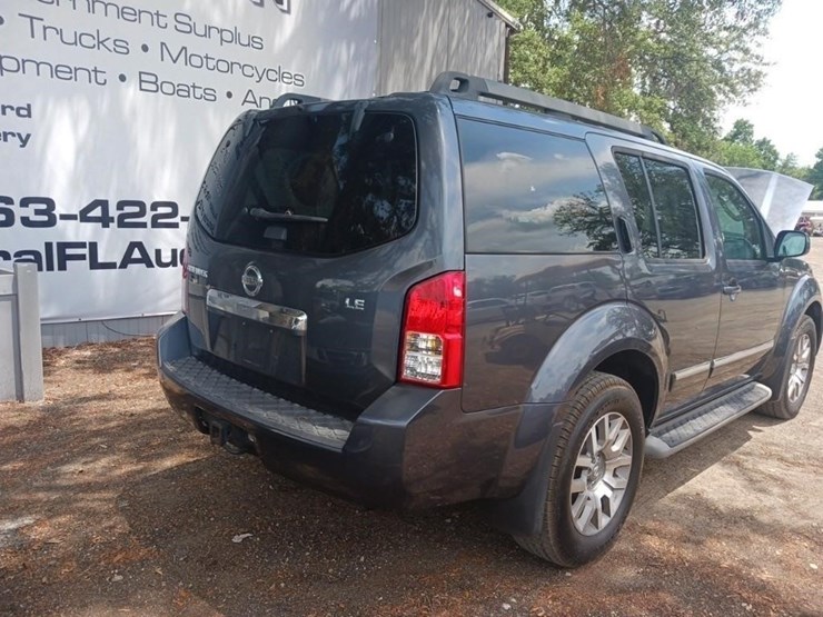 2010-nissan-pathfinder-image-7