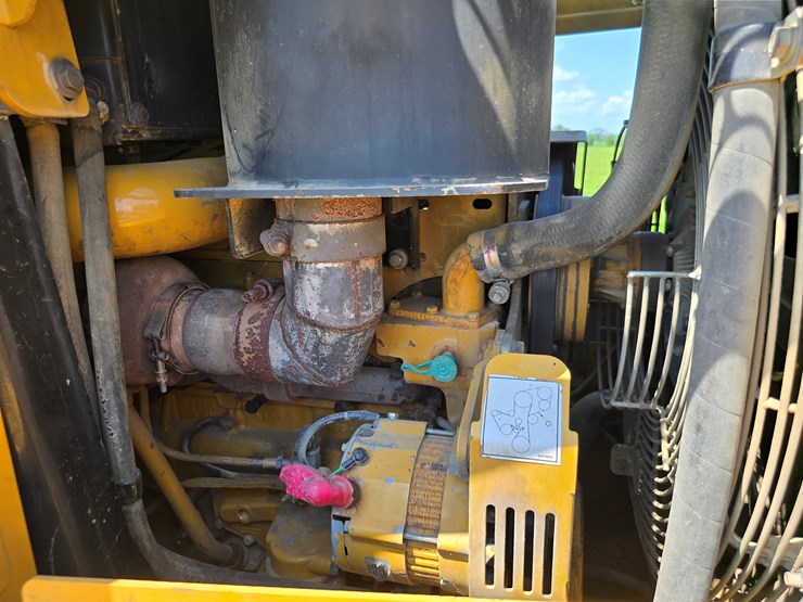 2005-caterpillar-953c-image-108