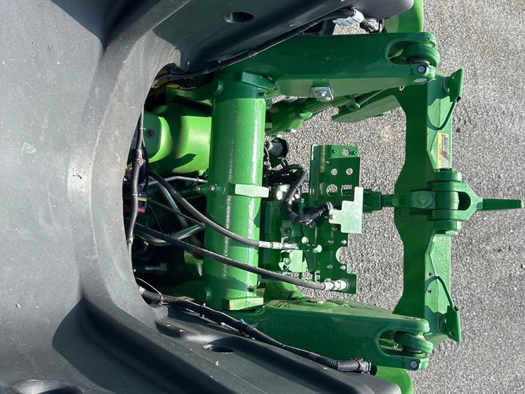2022-john-deere-9r-390-image-51
