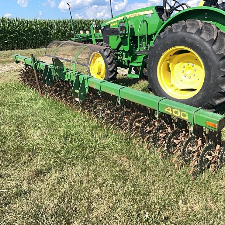 JOHN DEERE 400