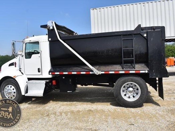 2012-kenworth-t370-image-13
