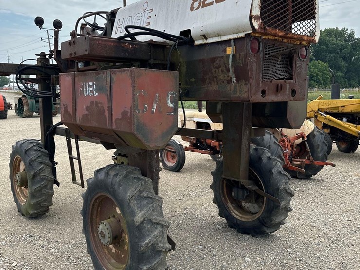 11255---hagie-8200-sprayer---incomplete---non-running-image-4