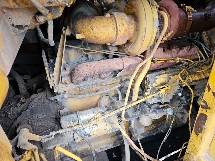 1984-caterpillar-973-image-21