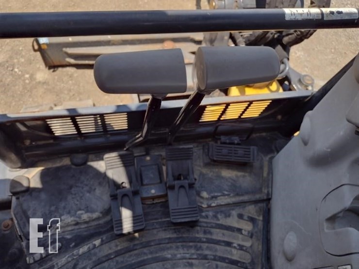 2017-deere-50g-image-7
