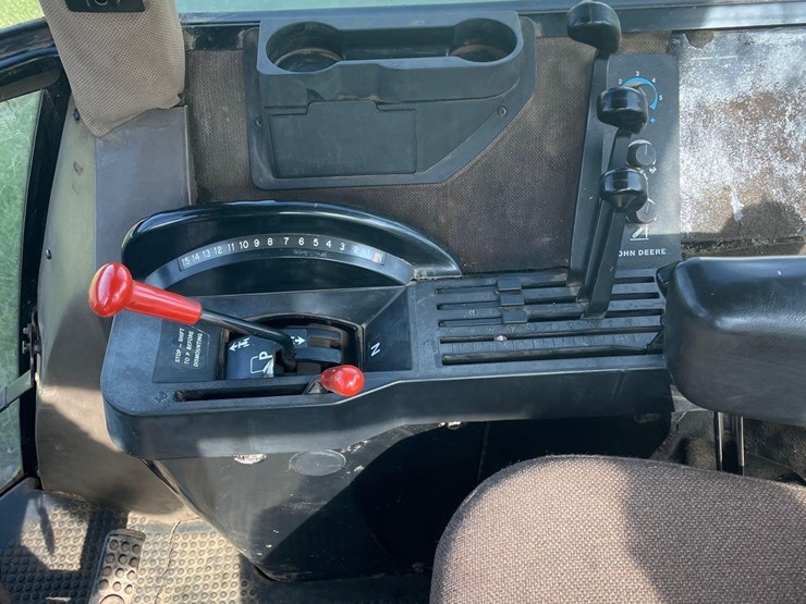 john-deere-4755-image-35