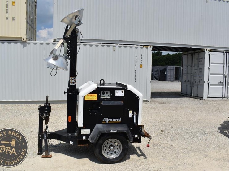 2019-allmand-bros-night-lite-v-series-image-1