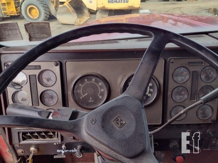 1987-international-f9370-image-8