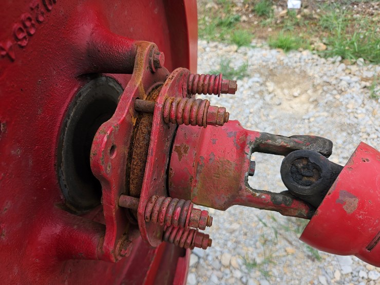 new-holland-310-image-17