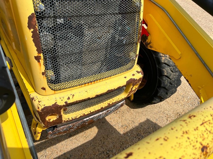 2008-new-holland-b110-image-34
