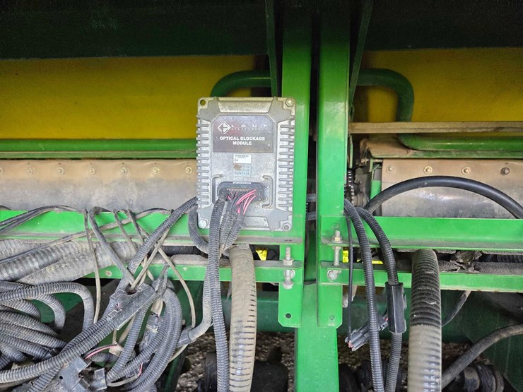 40'-jd-1990-air-seeder-image-16