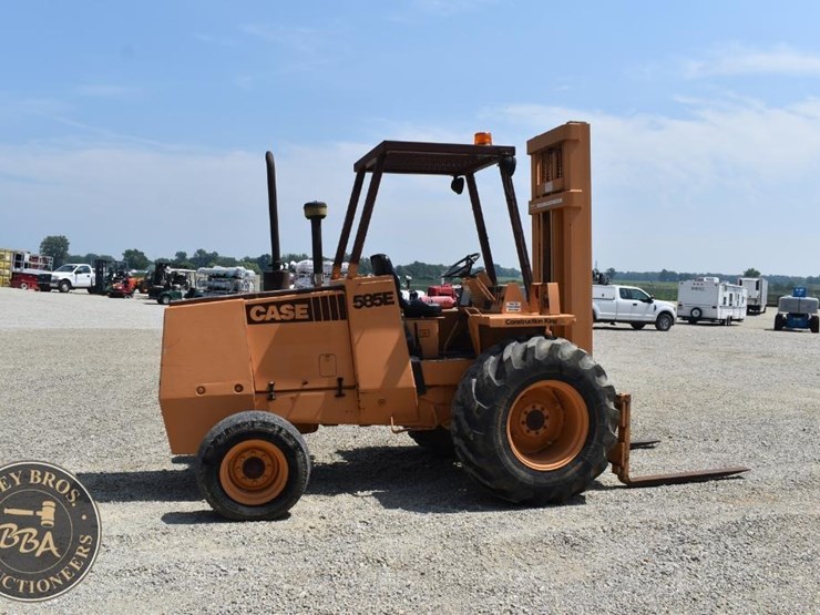 case-585e-image-17