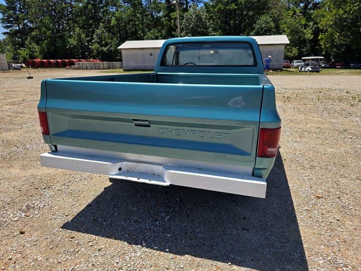 1977-chevrolet-custom-deluxe-image-21
